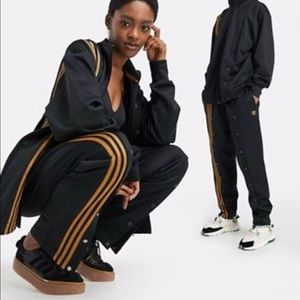 Ivy Park x Adidas Black Pack Jacket & joggers FLASH SALE $65 24 hours!